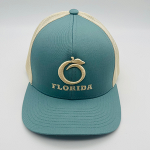 The Ridge Trucker Smoke Blue/Beige Beige logo