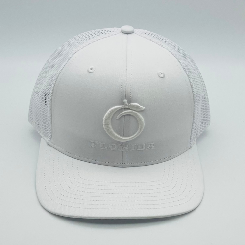 The Ridge Trucker White/White White logo